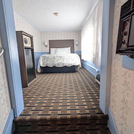 Bennington Motor Inn Экстерьер фото
