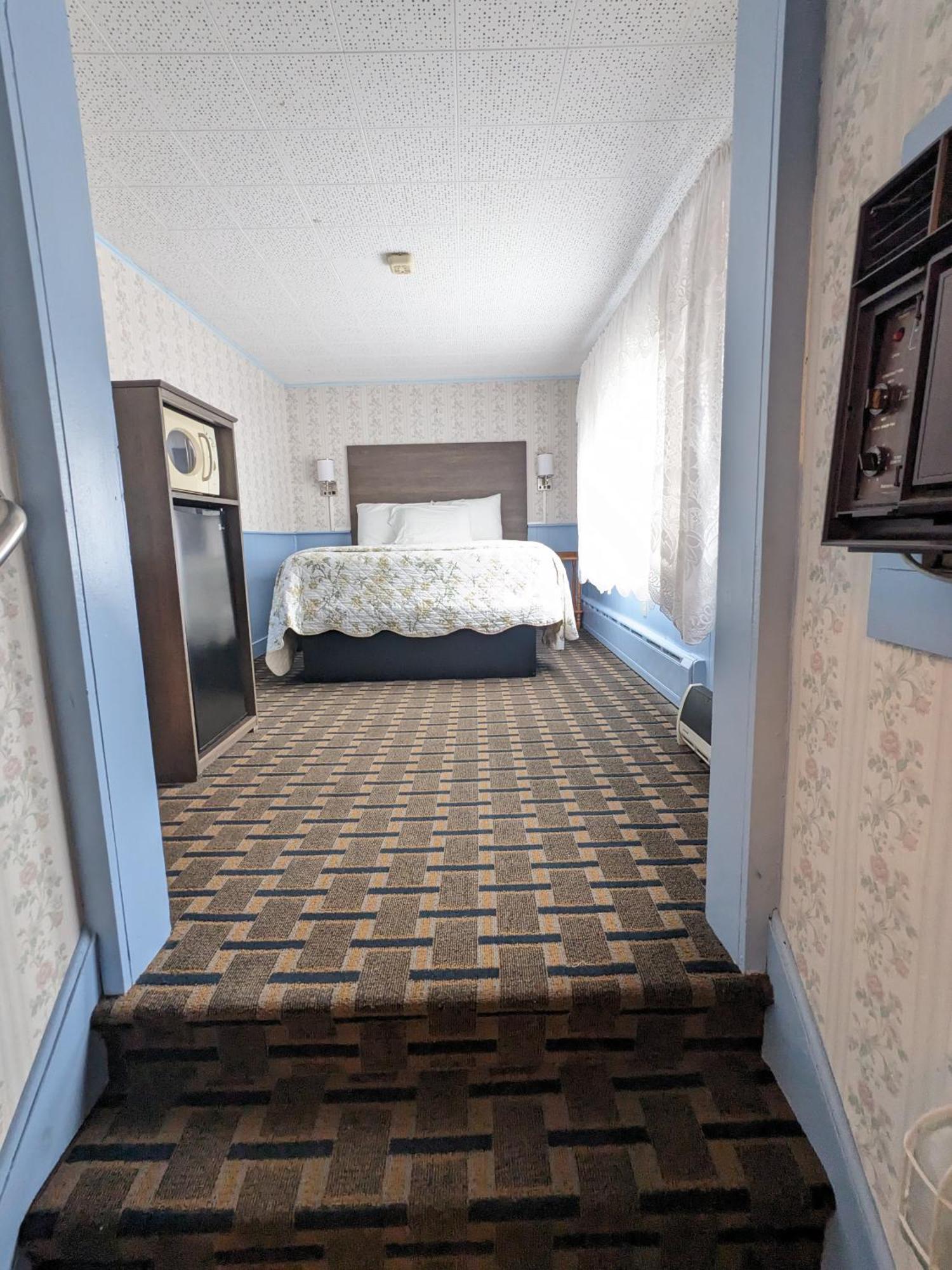 Bennington Motor Inn Экстерьер фото